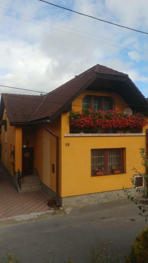 Hotel Privát u Zdenky Tvrdosin Exterior foto